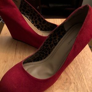Red Wedge PU suede shoe